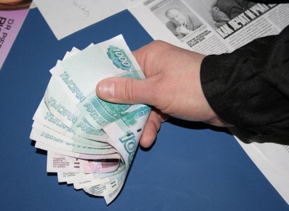 В Ростове директора фирмы наказали за трудоустройство экс-сотрудника налоговой службы